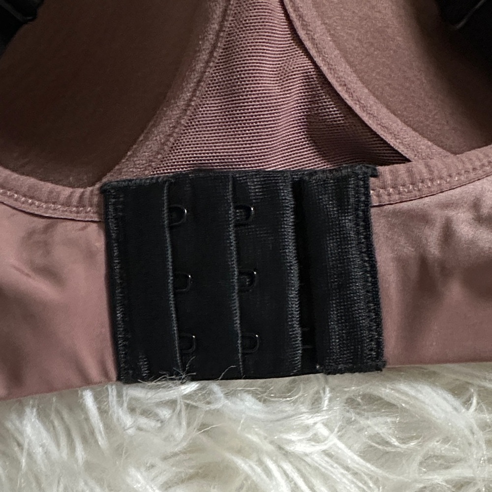 Nike Alpha Women's High-Support Padded Keyhole Women's Bra Sports Bra Size M - Picture 5 of 8